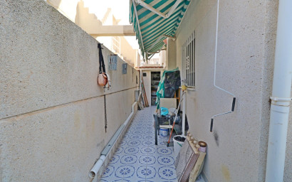 Herverkoop - Herenhuis -
Torrevieja - Torretas