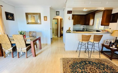 Revente - Villa -
Los Montesinos - La Herrada