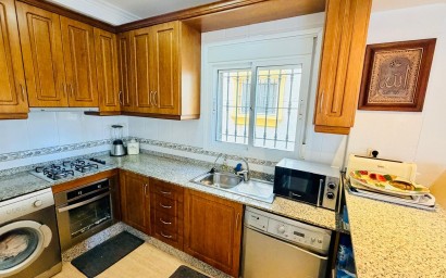 Revente - Villa -
Los Montesinos - La Herrada