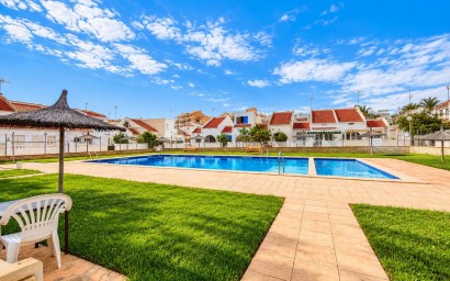 Revente - Maison mitoyenne -
Torrevieja - Costa Blanca