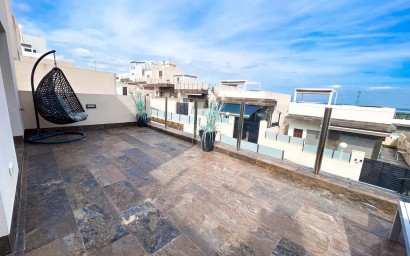 Resale - Villa -
Villamartín