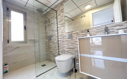 Resale - Villa -
Villamartín