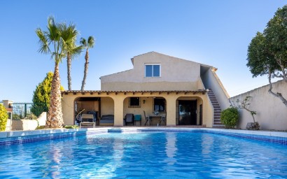 Resale - Villa -
Orihuela Costa - Orihuela