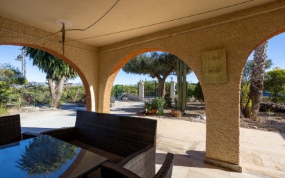 Resale - Villa -
Orihuela