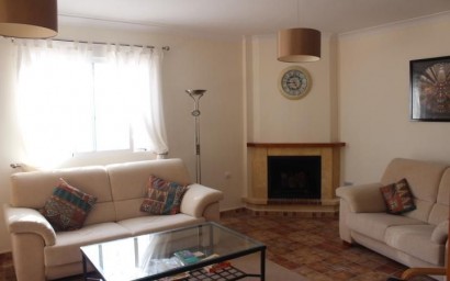 Resale - Villa -
Fortuna