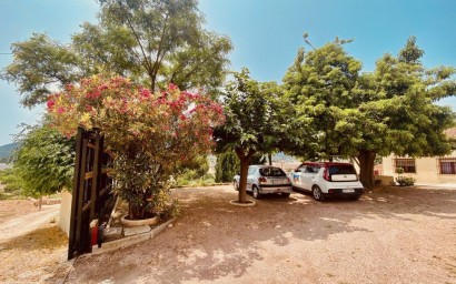 Resale - Villa -
Hondón de las Nieves