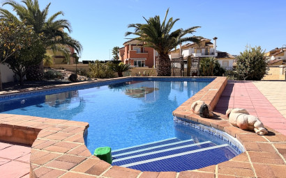 Resale - Villa -
HONDON DE LAS NIEVES