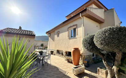 Resale - Villa -
HONDON DE LAS NIEVES