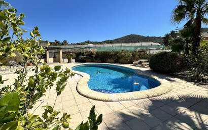 Resale - Villa -
HONDON DE LAS NIEVES