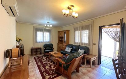 Resale - Villa -
HONDON DE LAS NIEVES