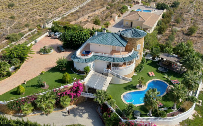 Resale - Villa -
Hondón de las Nieves - HONDON DE LAS NIEVES