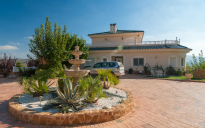 Resale - Villa -
Hondón de las Nieves - HONDON DE LAS NIEVES