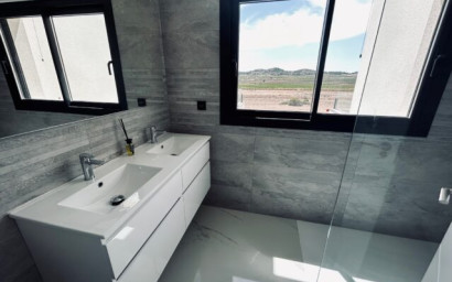 Revente - Villa -
Pinoso