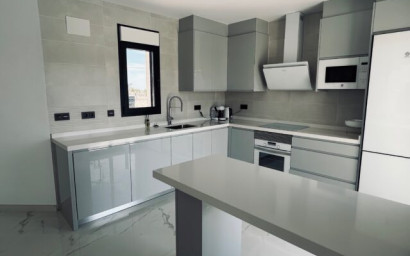 Revente - Villa -
Pinoso