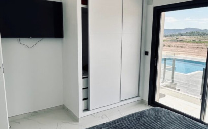 Revente - Villa -
Pinoso