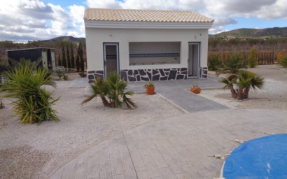 Revente - Villa -
Pinoso