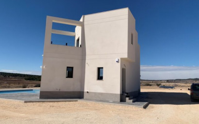 Revente - Villa -
Pinoso