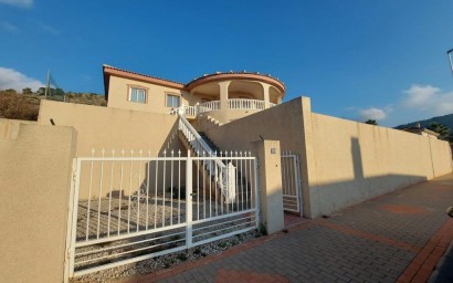 Resale - Villa -
Hondón de las Nieves