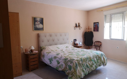 Resale - 5. Finca / Country Property -
Los Montesinos