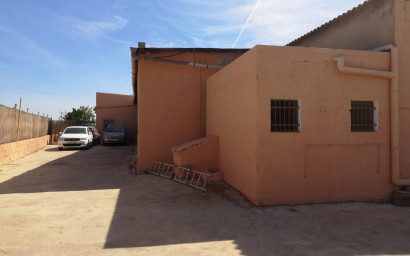 Resale - 5. Finca / Country Property -
Los Montesinos