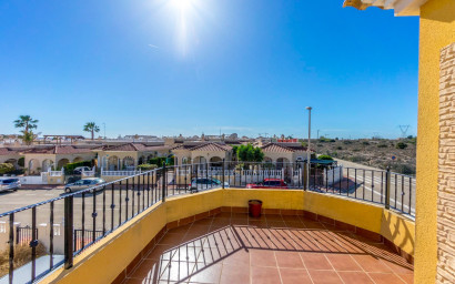 Resale - Villa -
Algorfa