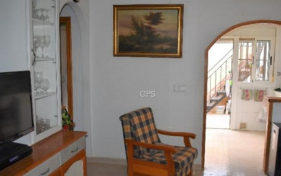 Resale - Townhouse -
Camposol