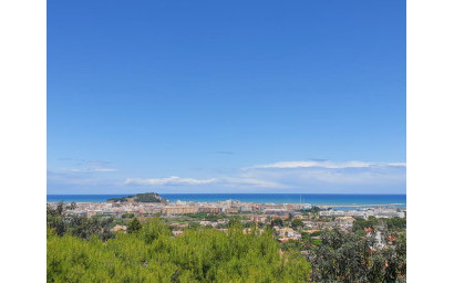 Resale - Villa -
Denia - Center