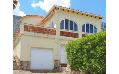 Resale - Villa -
Denia - Center