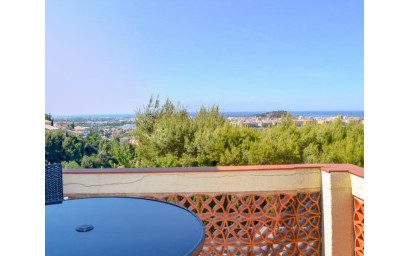 Resale - Villa -
Denia - Center