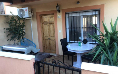 Resale - Townhouse -
Algorfa