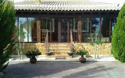 Resale - Villa -
Catral