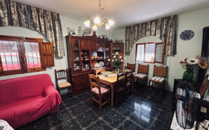 Resale - Apartment -
El Canton