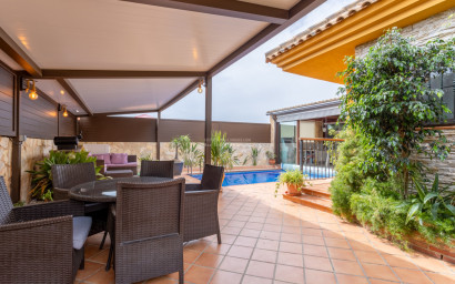 Resale - Townhouse -
Los Montesinos - La Herrada