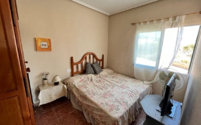 Resale - Villa -
Crevillente