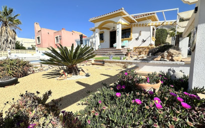 Resale - Villa -
Hondón de las Nieves - HONDON DE LAS NIEVES