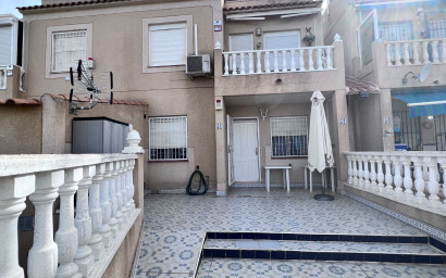 Resale - Apartment -
Torrevieja - El Limonar