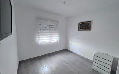 Resale - Apartment -
Torrevieja - El Limonar